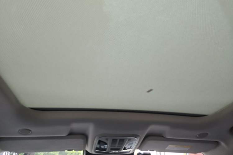 Used Wey VV6 2021 2.0T Two-Wheel Drive Smart Plus Headliner
