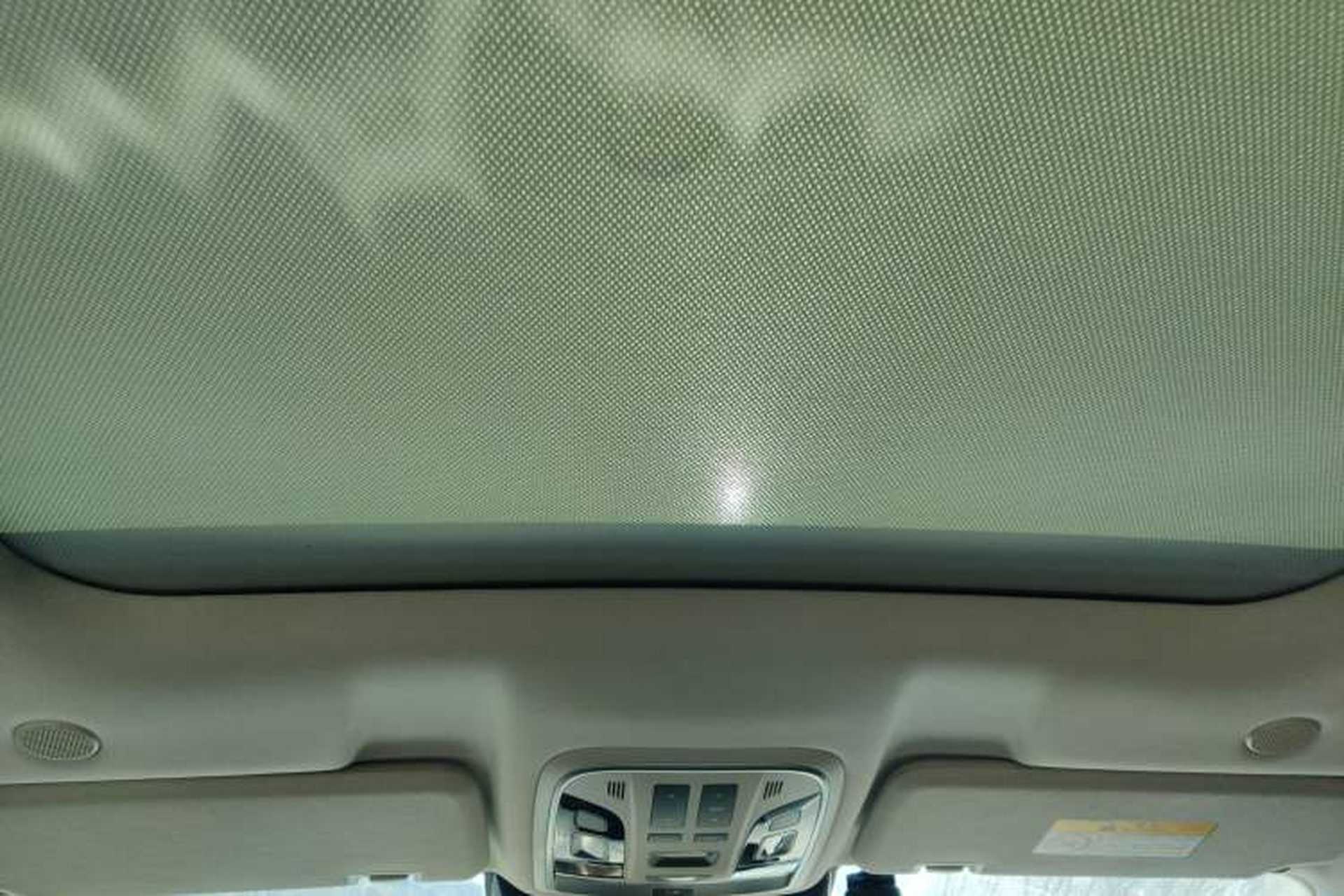 Used Wey VV6 2021 2.0T Two-Wheel Drive Smart Plus Headliner
