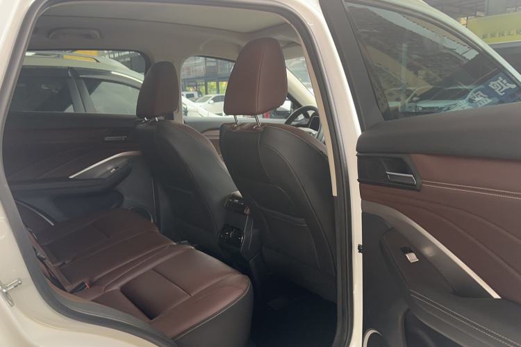 Used Wey VV6 2021 2.0T Two-Wheel-Drive Child-Care Edition Interior 4