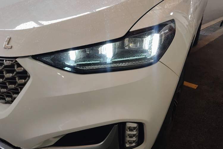 Used Wey VV6 2021 2.0T Two-Wheel Drive Smart Protection+ Left Front Headlight