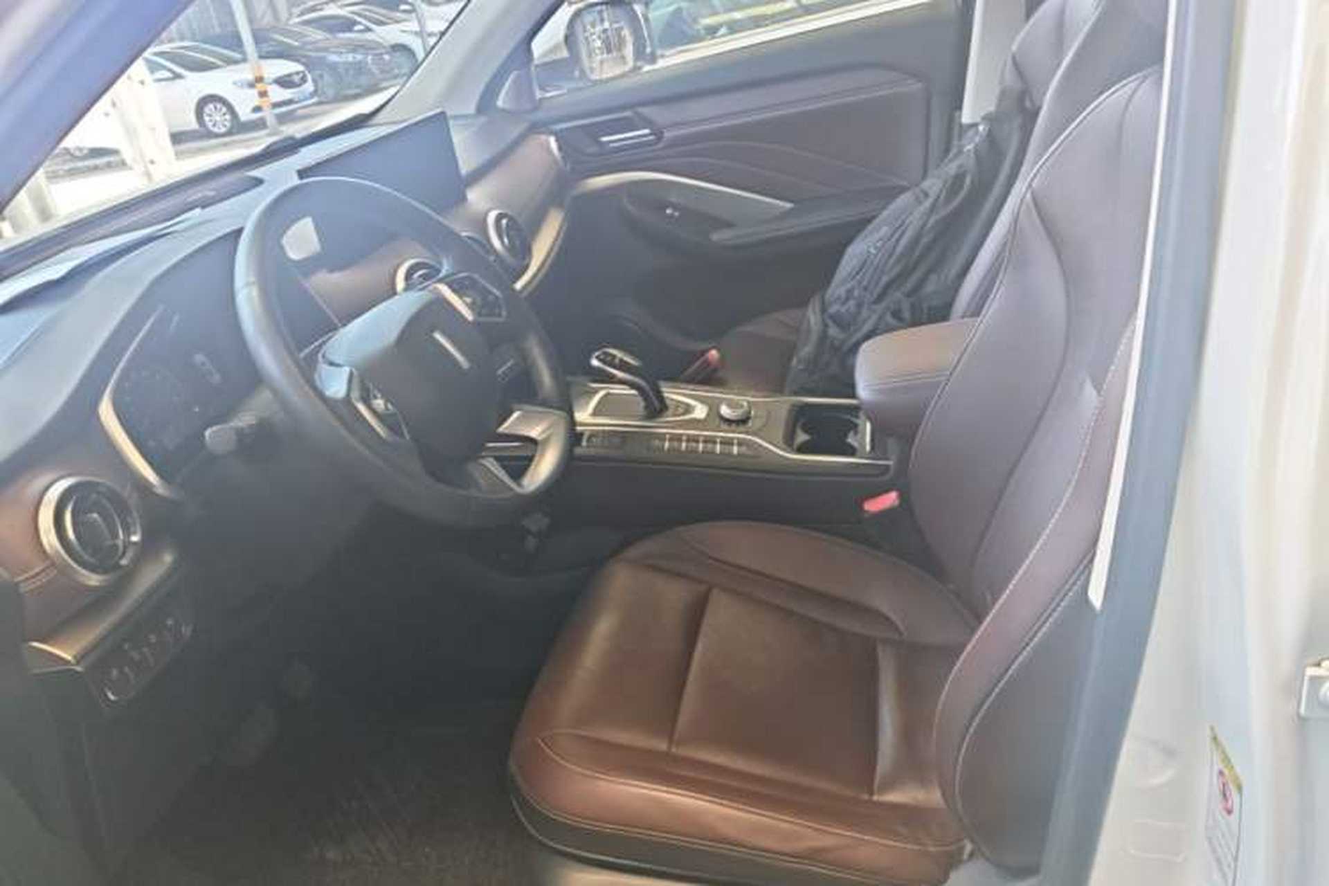 Used Wey VV6 2021 2.0T Two-Wheel Drive Smart Plus Left Front Seat