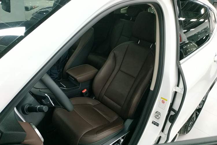 Used Wey VV6 2021 2.0T Two-Wheel Drive Smart Plus Left Front Seat