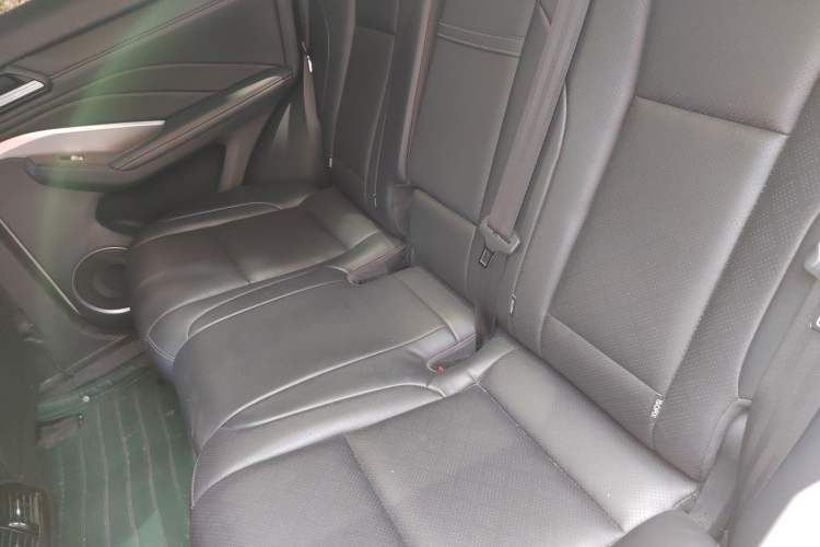 Used Wey VV6 2021 2.0T Two-Wheel Drive Smart Protection+ Left Rear Seat