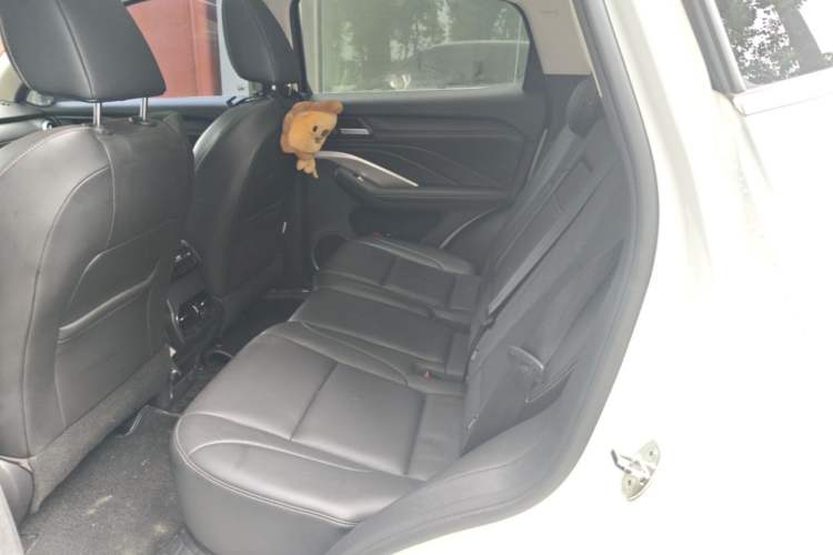Used Wey VV6 2021 2.0T Two-Wheel Drive Smart Plus Left Rear Seat