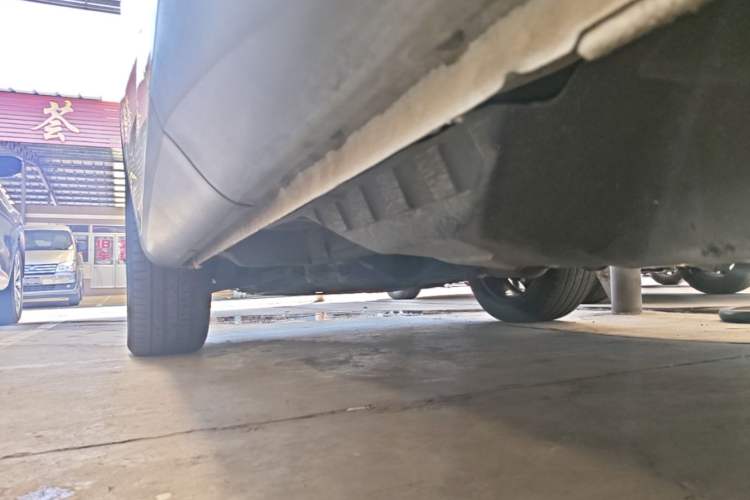 Used Wey VV6 2021 2.0T Two-Wheel Drive Smart Plus Left Side Sill
