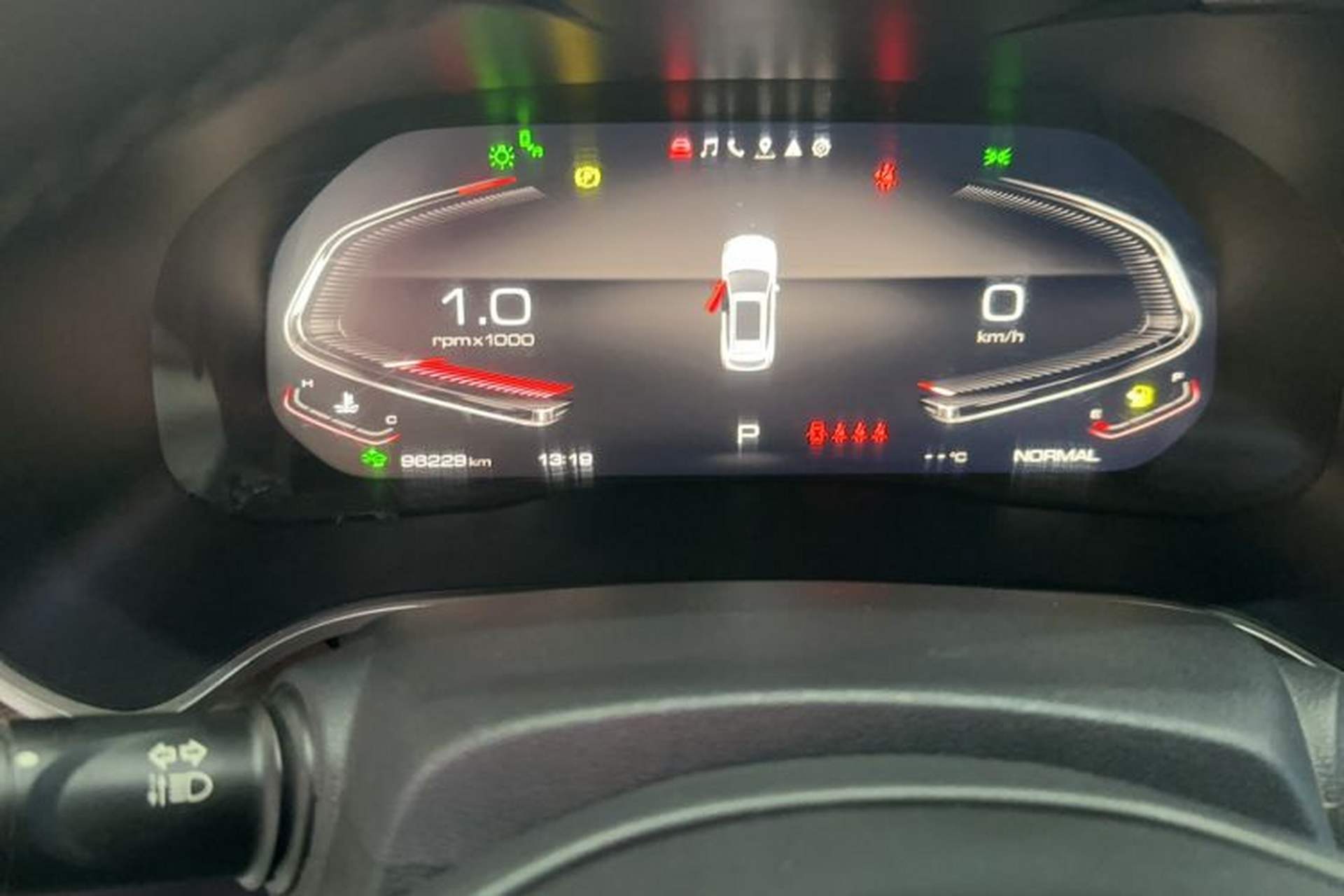 Used Wey VV6 2021 2.0T Two-Wheel Drive Smart Protection+ Odometer Close Up