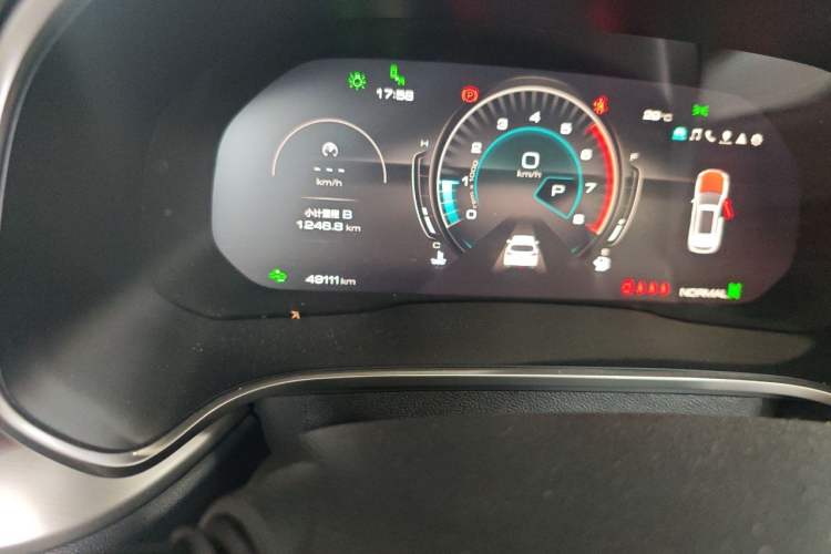 Used Wey VV6 2021 2.0T Two-Wheel Drive Smart Plus Odometer Close Up