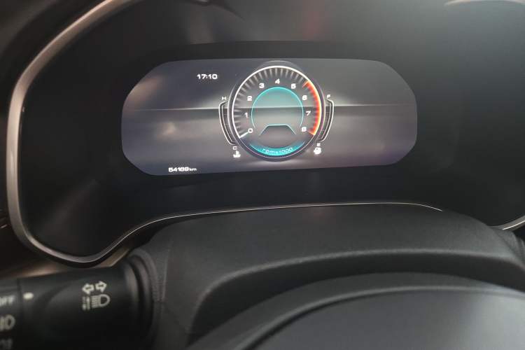 Used Wey VV6 2021 2.0T Two-Wheel Drive Smart Plus Odometer Close Up