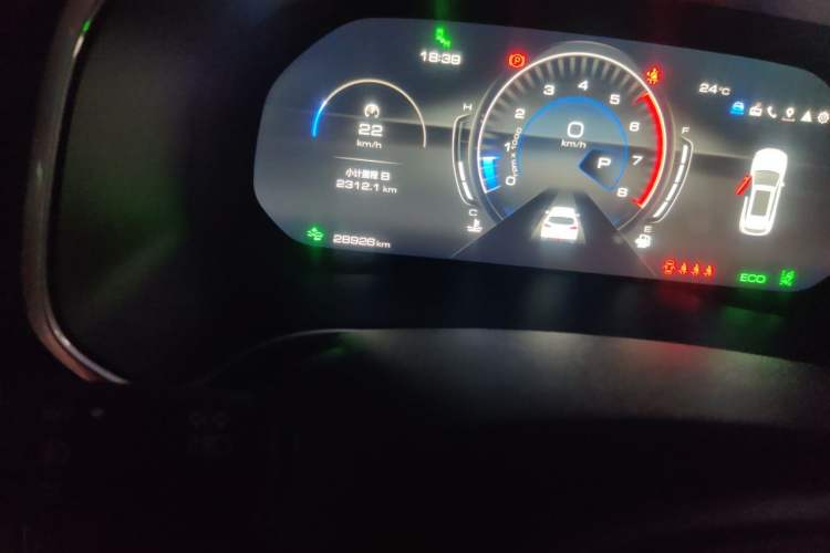 Used Wey VV6 2021 2.0T Two-Wheel Drive Smart Protection+ Odometer Close Up