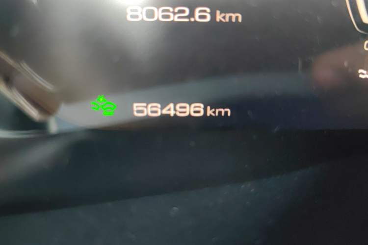 Used Wey VV6 2021 2.0T Two-Wheel Drive Smart Protection+ Odometer Close Up