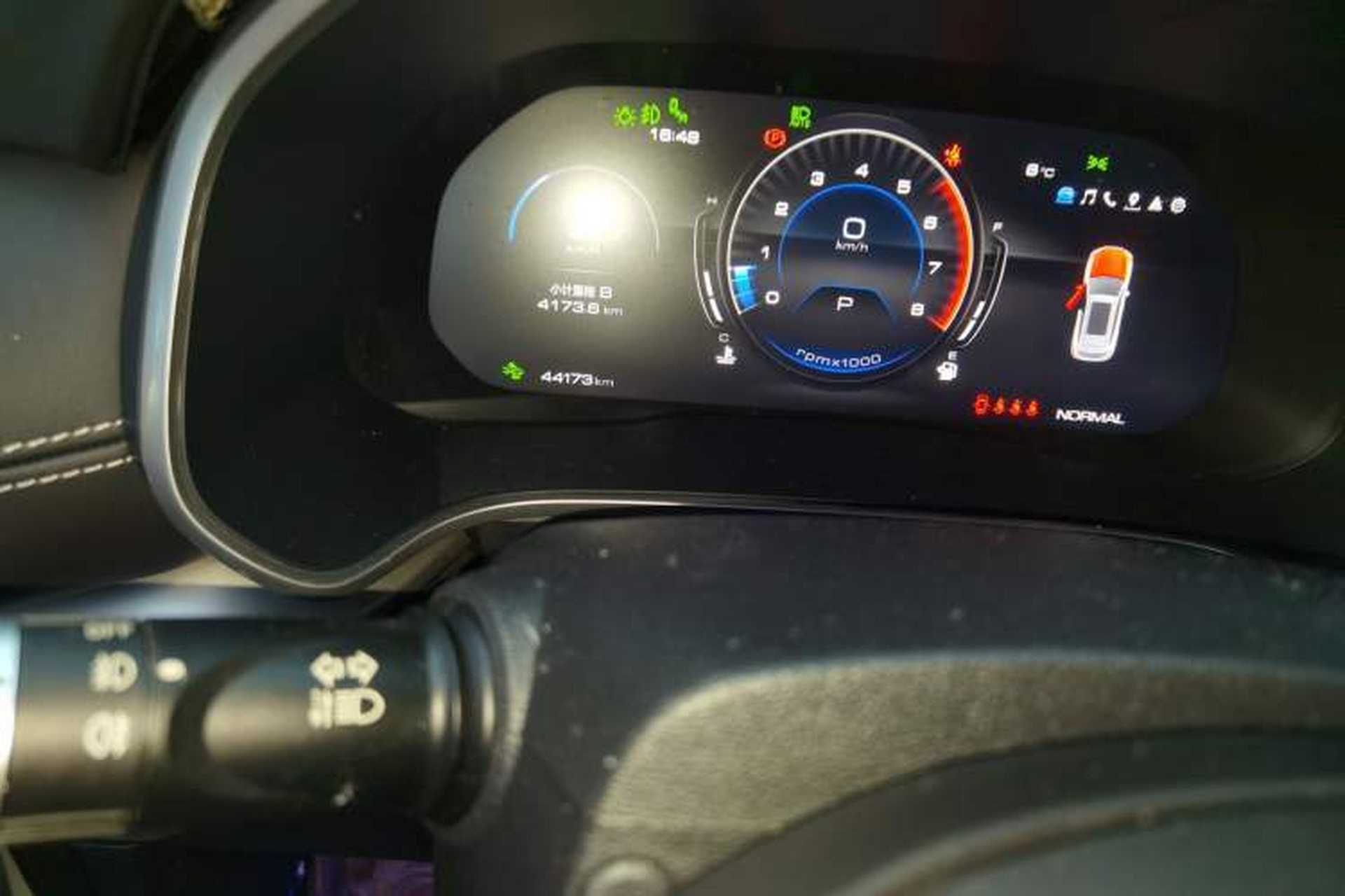 Used Wey VV6 2021 2.0T Two-Wheel Drive Smart Protection+ Odometer Close Up