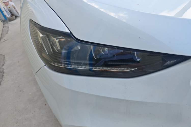 Used Wey VV6 2021 2.0T Two-Wheel Drive Smart Protection+ Right Front Headlight
