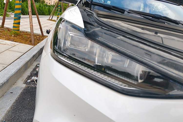 Used Wey VV6 2021 2.0T Two-Wheel Drive Smart Plus Right Front Headlight