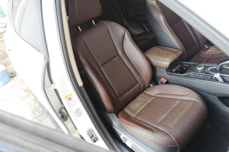 Used Wey VV6 2021 2.0T Two-Wheel Drive Smart Protection+ Right Front Seat