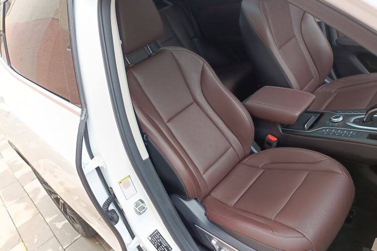 Used Wey VV6 2021 2.0T Two-Wheel Drive Smart Protection+ Right Front Seat