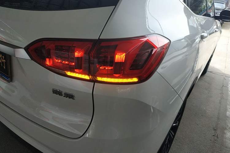 Used Wey VV6 2021 2.0T Two-Wheel Drive Smart Plus Right Rear Taillight