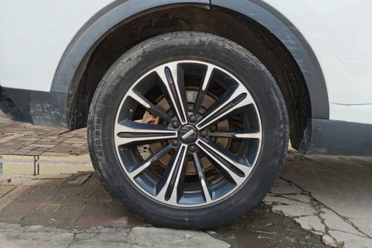 Used Wey VV6 2021 2.0T Two-Wheel Drive Smart Protection+ Right Rear Wheel Hub