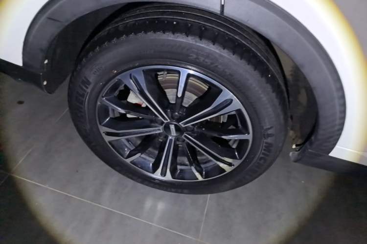 Used Wey VV6 2021 2.0T Two-Wheel Drive Smart Protection+ Right Rear Wheel Hub