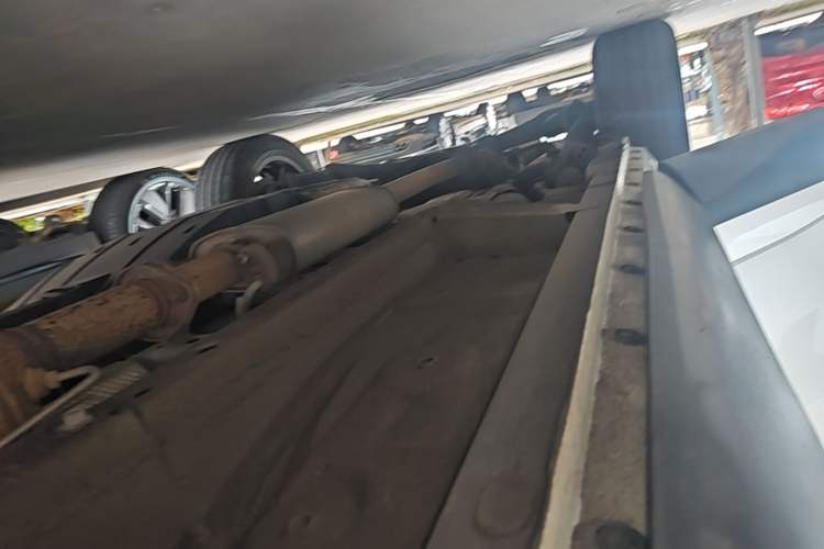 Used Wey VV6 2021 2.0T Two-Wheel Drive Smart Plus Right Side Sill