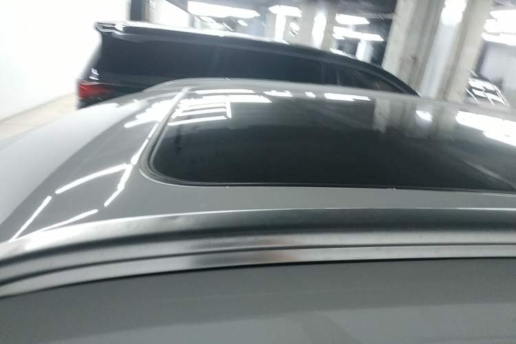 Used Wey VV6 2021 2.0T Two-Wheel Drive Smart Protection+ Roof