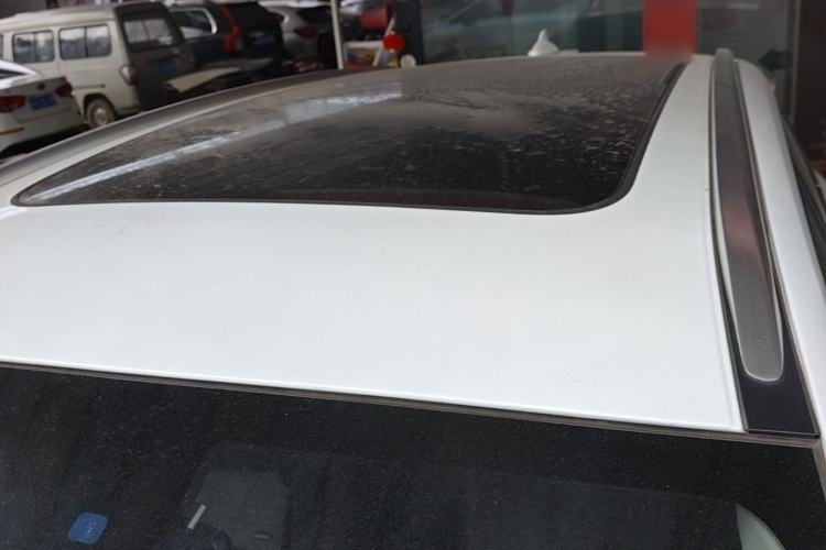 Used Wey VV6 2021 2.0T Two-Wheel-Drive Child-Care Edition Roof