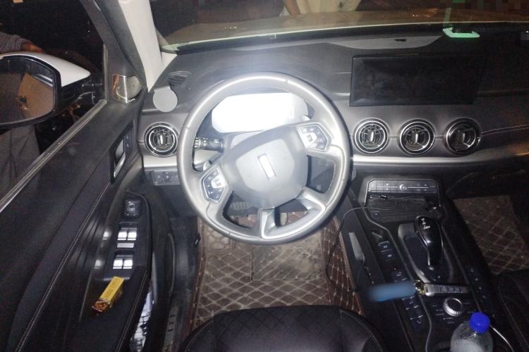 Used Wey VV6 2021 2.0T Two-Wheel Drive Smart Plus Steering Wheel