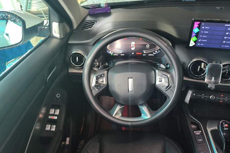 Used Wey VV6 2021 2.0T Two-Wheel Drive Smart Plus Steering Wheel