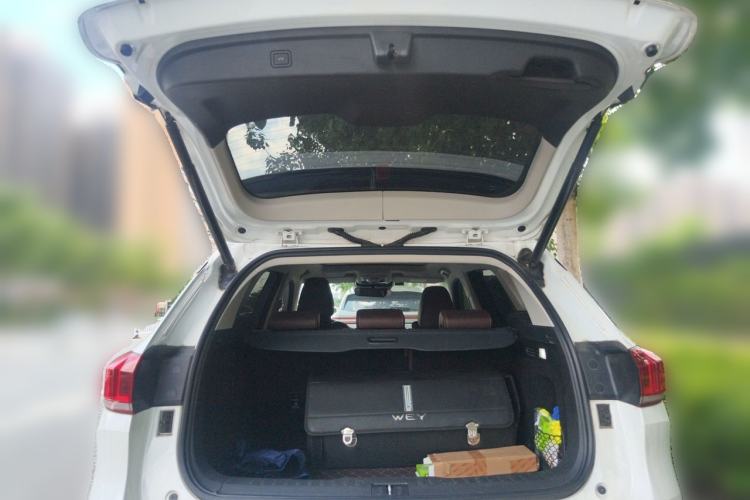 Used Wey VV6 2021 2.0T Two-Wheel Drive Smart Plus Trunk