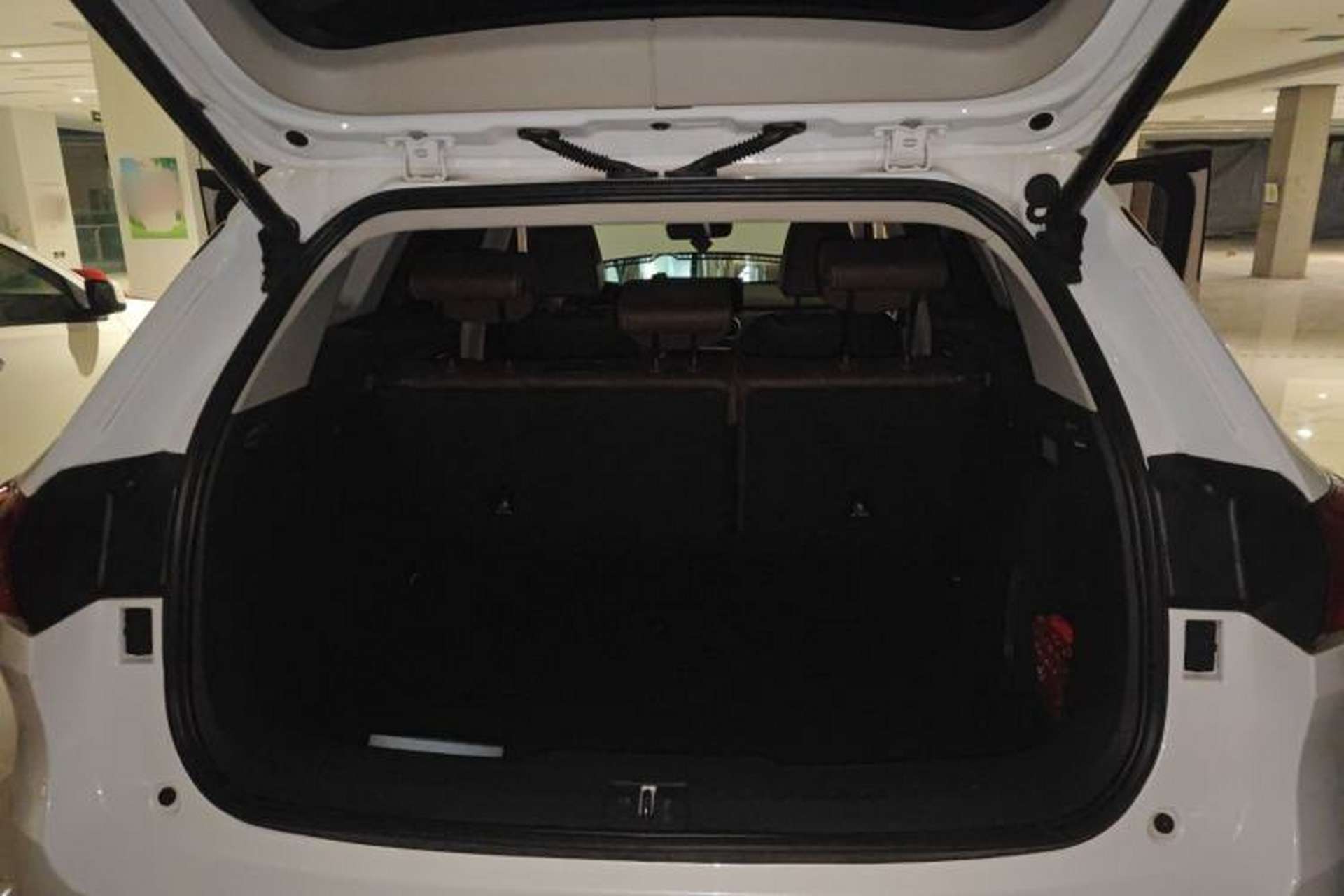 Used Wey VV6 2021 2.0T Two-Wheel Drive Smart Protection+ Trunk