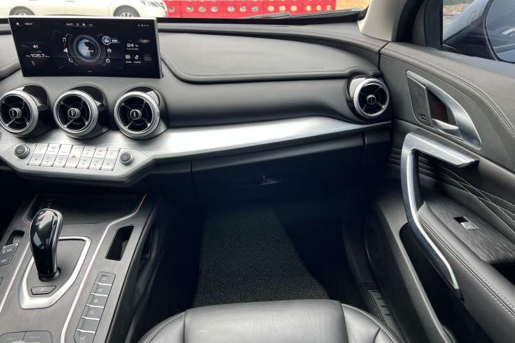 Used Wey VV7 2020 2.0T Flagship Edition Interior 6