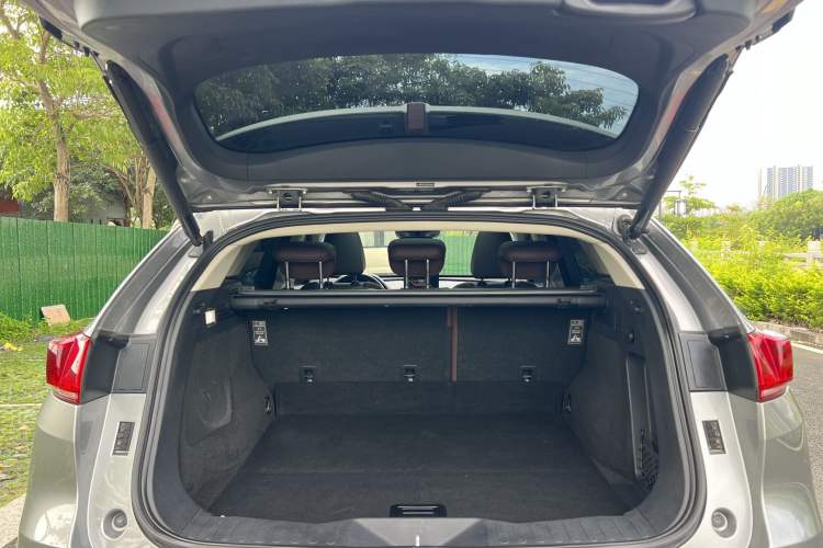 Used Wey VV7 2017 2.0T Flagship Model Trunk
