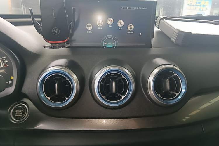 Used Wey VV7 2017 2.0T Flagship Model Audio And AC Panel
