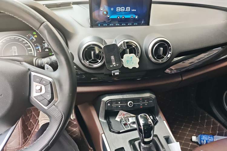 Used Wey VV7 2017 2.0T Flagship Model Audio And AC Panel