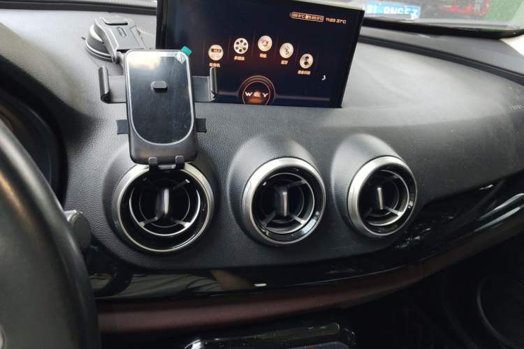 Used Wey VV7 2017 2.0T Ultra-Luxury Version Audio And AC Panel