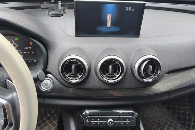 Used Wey VV7 2017 2.0T Ultra-Luxury Version Audio And AC Panel