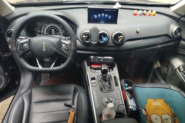 Used Wey VV7 2017 2.0T Flagship Model Center Console