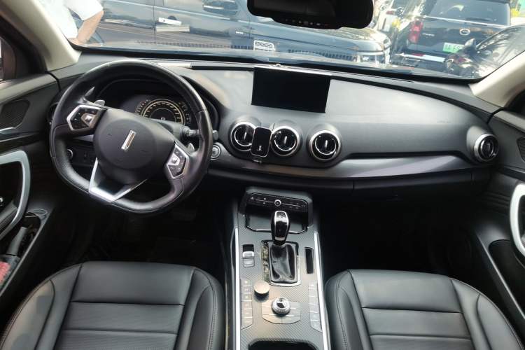 Used Wey VV7 2017 2.0T Ultra-Luxury Version Center Console