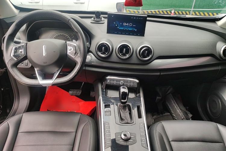 Used Wey VV7 2017 2.0T Ultra-Luxury Version Center Console