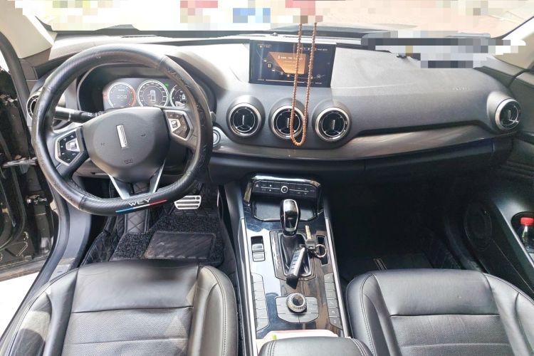 Used Wey VV7 2017 2.0T Flagship Model Center Console