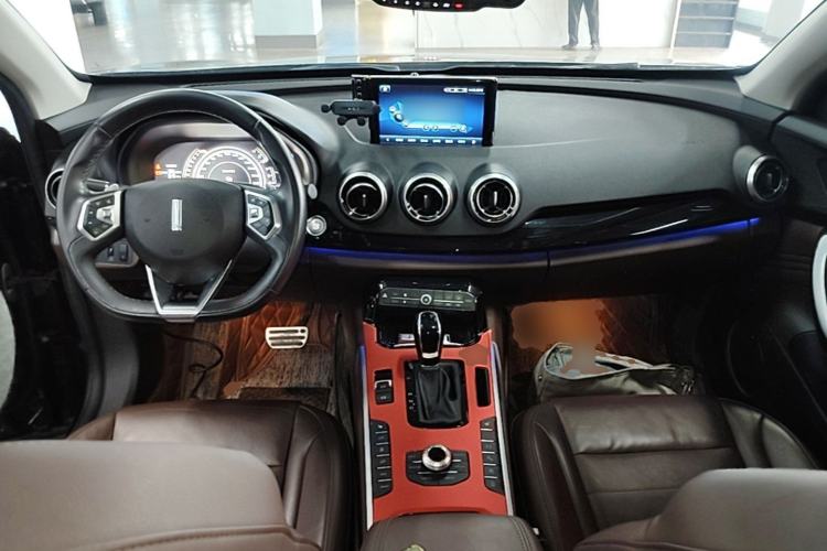 Used Wey VV7 2017 2.0T Flagship Model Center Console