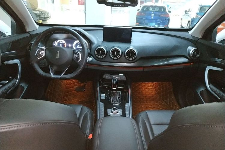 Used Wey VV7 2017 2.0T Ultra-Luxury Version Center Console
