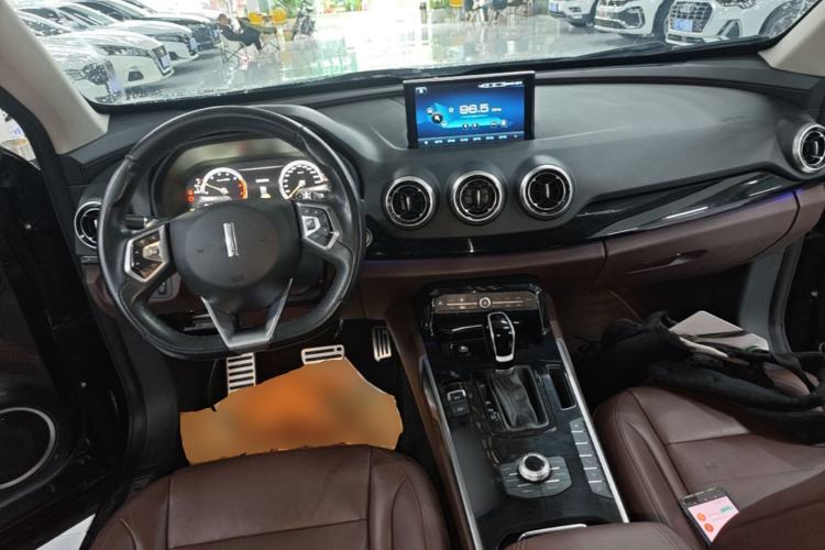 Used Wey VV7 2017 2.0T Flagship Model Center Console