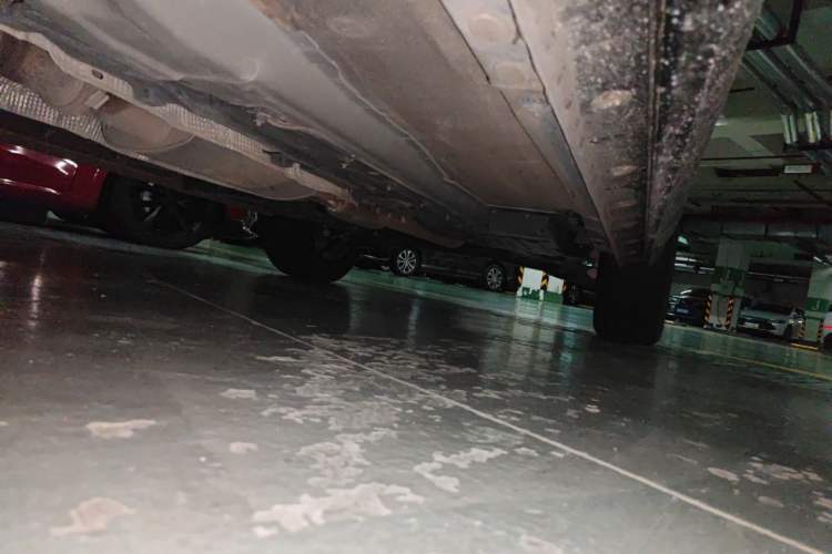 Used Wey VV7 2017 2.0T Flagship Model Chassis Front Left