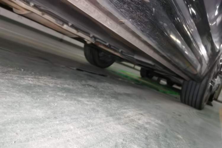 Used Wey VV7 2017 2.0T Flagship Model Chassis Front Left