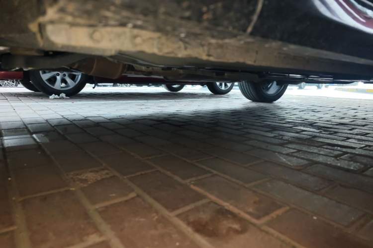Used Wey VV7 2017 2.0T Flagship Model Chassis Front Left
