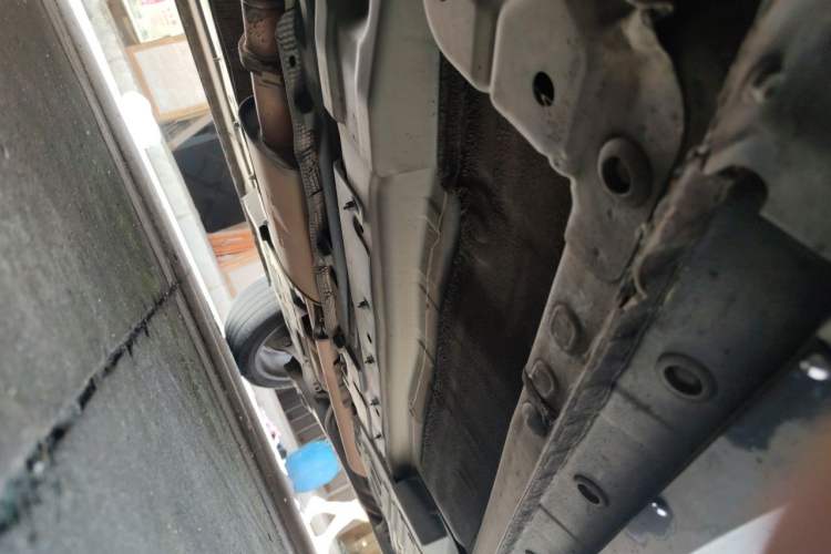 Used Wey VV7 2017 2.0T Flagship Model Chassis Front Left