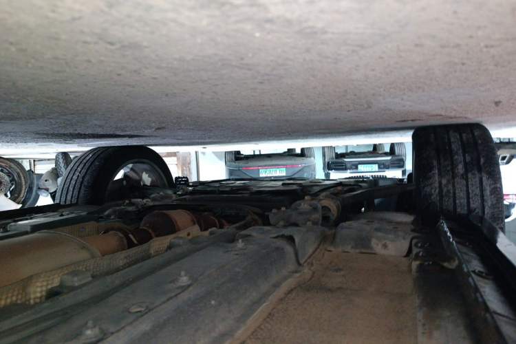 Used Wey VV7 2017 2.0T Flagship Model Chassis Front Left