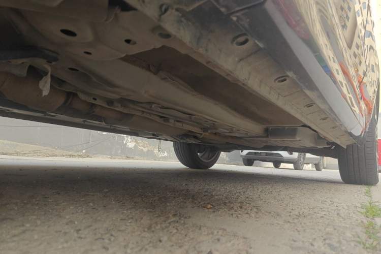 Used Wey VV7 2017 2.0T Flagship Model Chassis Front Left