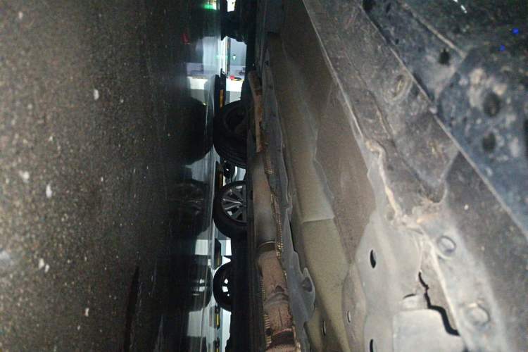 Used Wey VV7 2017 2.0T Flagship Model Chassis Front Right