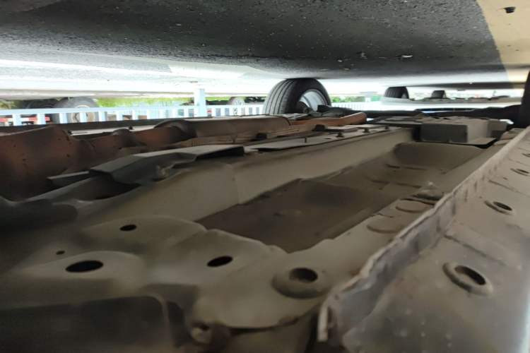 Used Wey VV7 2017 2.0T Flagship Model Chassis Front Right